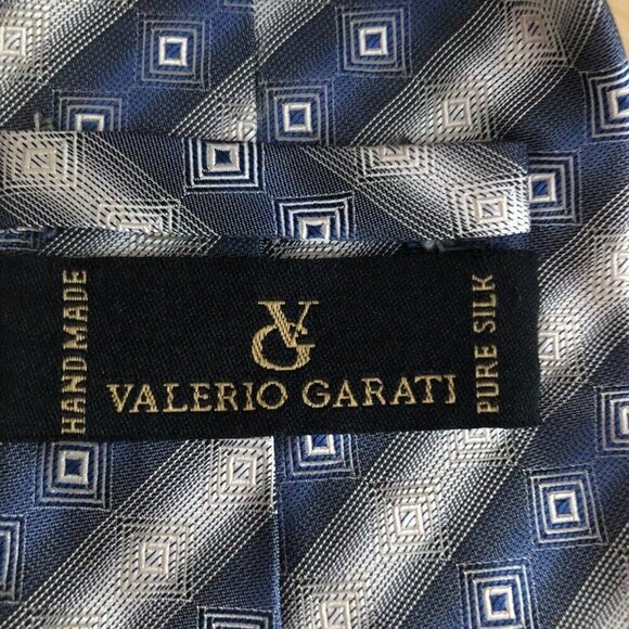 Valerio Garati Men's 100% Silk Necktie - Gray Blue Geo Squares Hand Made EUC - Picture 2 of 7